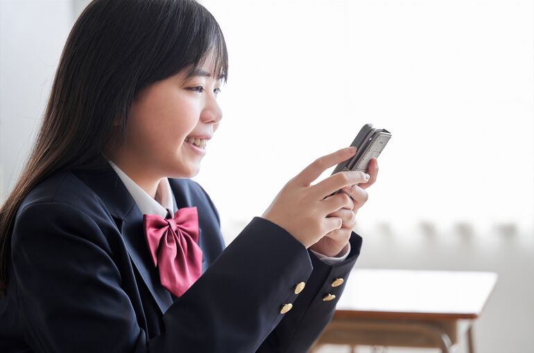 スマホ　学生