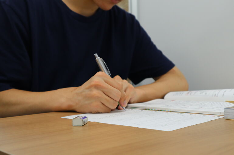 今回は、中学受験での志望校望校の選び方をご紹介いたします。ご参考にしていただけると幸いです☻