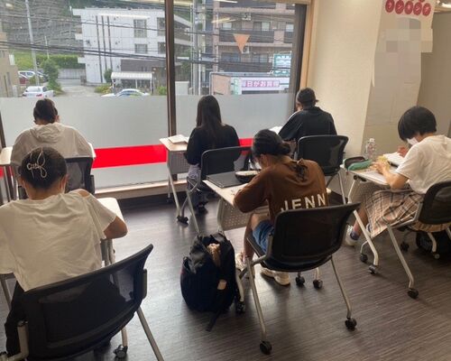 若葉台教室の夏期講習の様子です☺