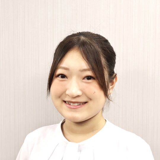 樋口　日奈子